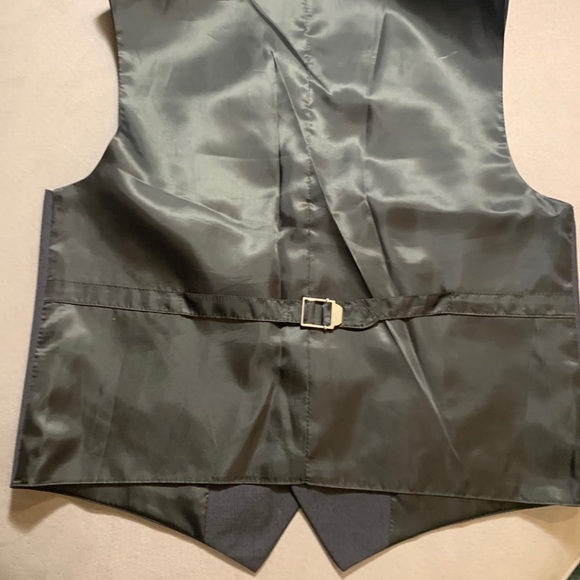 Kids vest and dress up pants - Picture 4 of 5